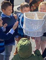 kids and release dove